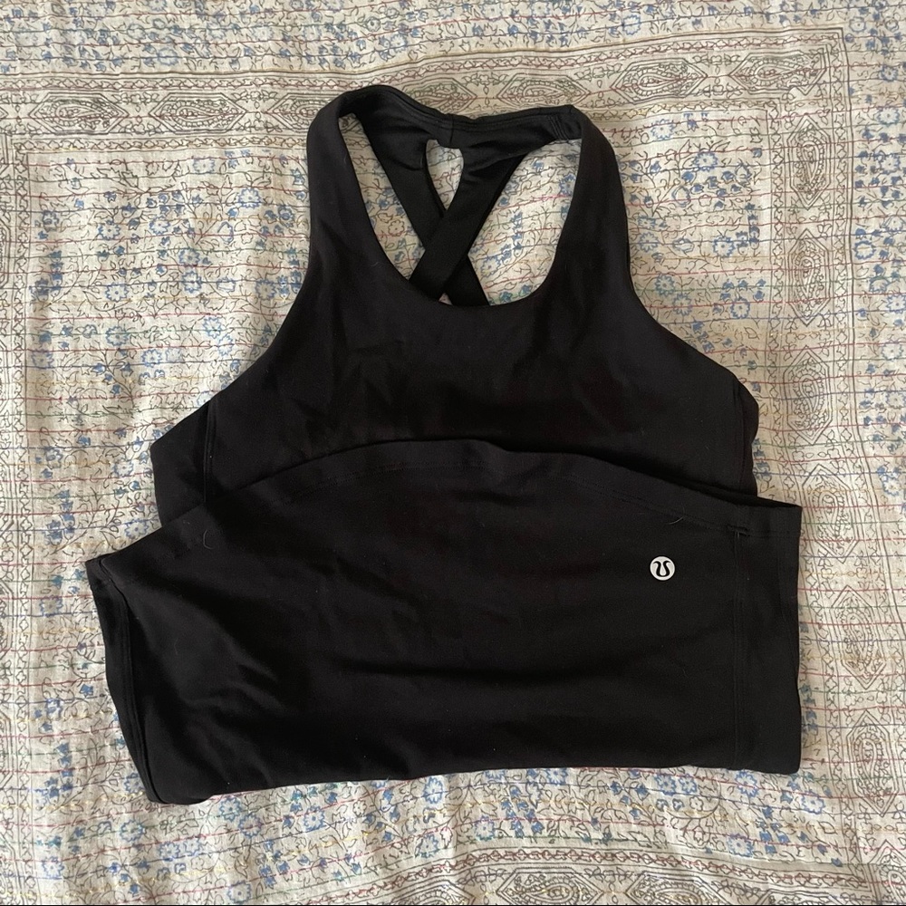 Lululemon tank